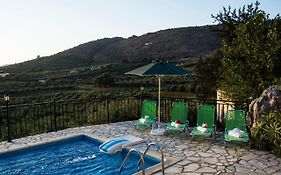 Villa Manos